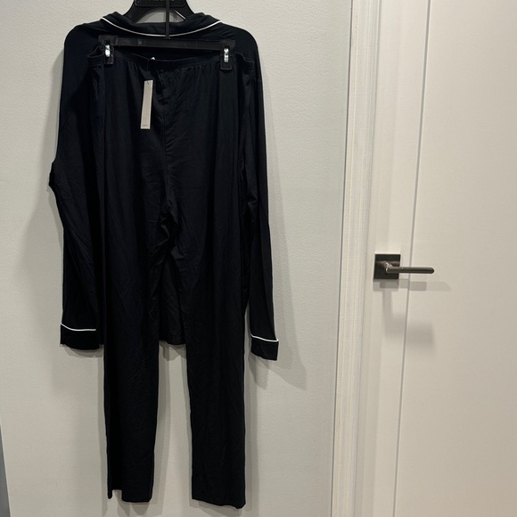 UGG Black Pajama Top with White Piping - Picture 5 of 5
